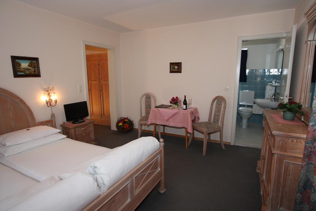 Haus Hollental Hotell Garmisch-Partenkirchen Rom bilde