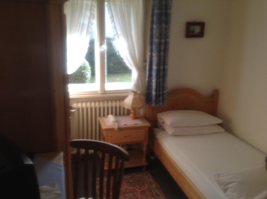 Haus Hollental Hotell Garmisch-Partenkirchen Rom bilde